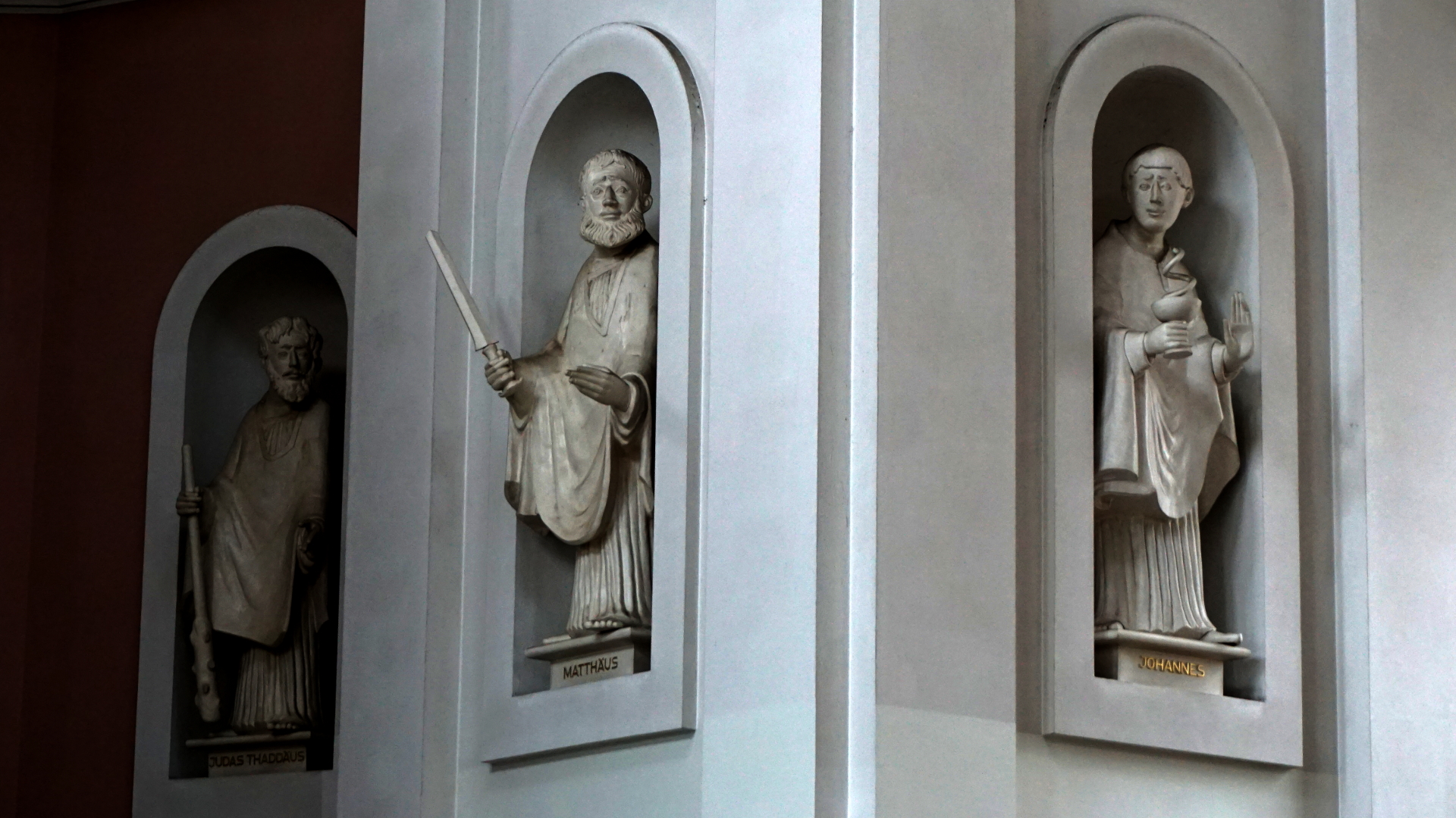 Zweite Aposteltrias in St. Clemens, Hannover — Experiment