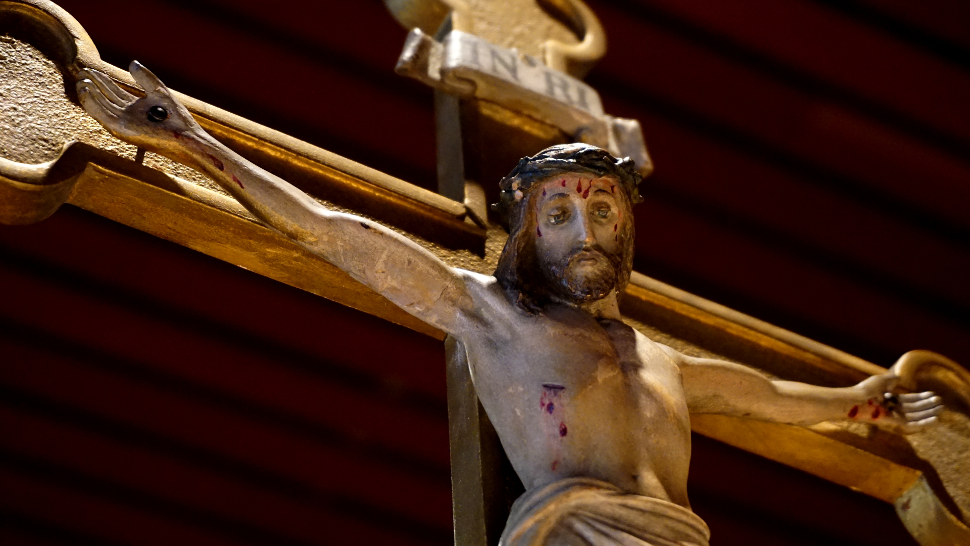 Kruzifix in St. Canisius Köln — Paradisum